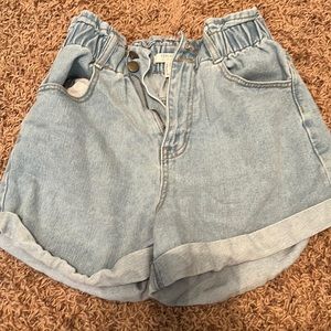 Paper bag denim shorts